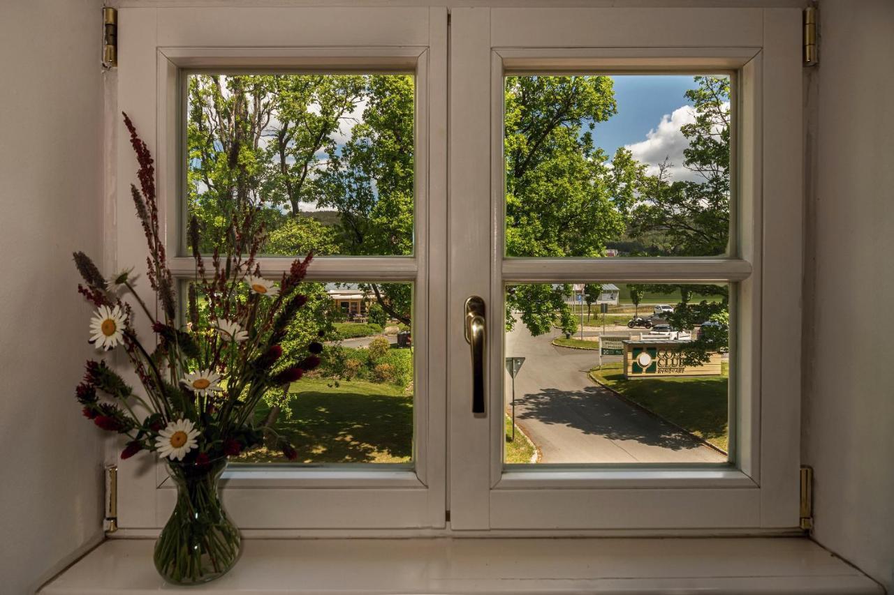 Zamecky Hotel Metternich Velka Hledsebe Bagian luar foto